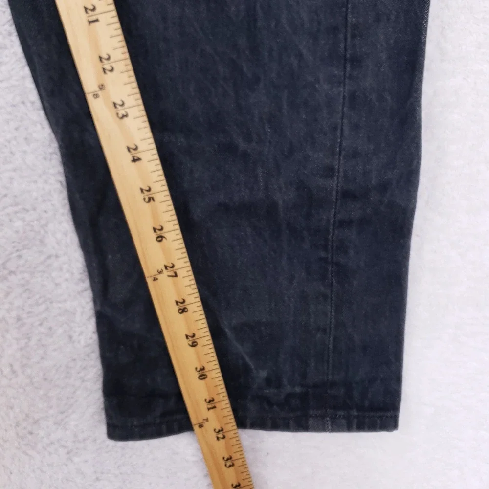 Levis see measurements